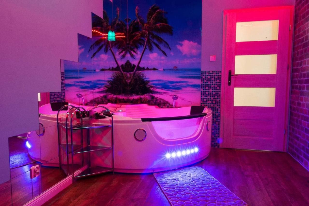 Private Paradise Jazuzzi Gdansk Exterior photo